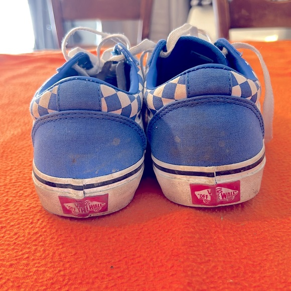 Classic checkerboard Vans. Youth size 6.5 - Picture 5 of 5